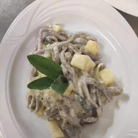 Eternità Hotel 2*
