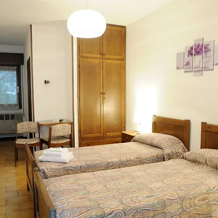 Eternità Hotel 2*