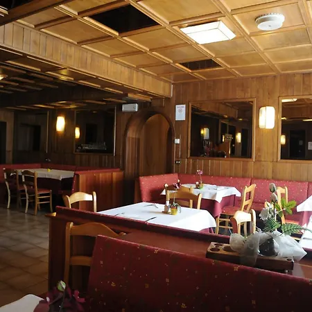 Eternità Hotel 2*